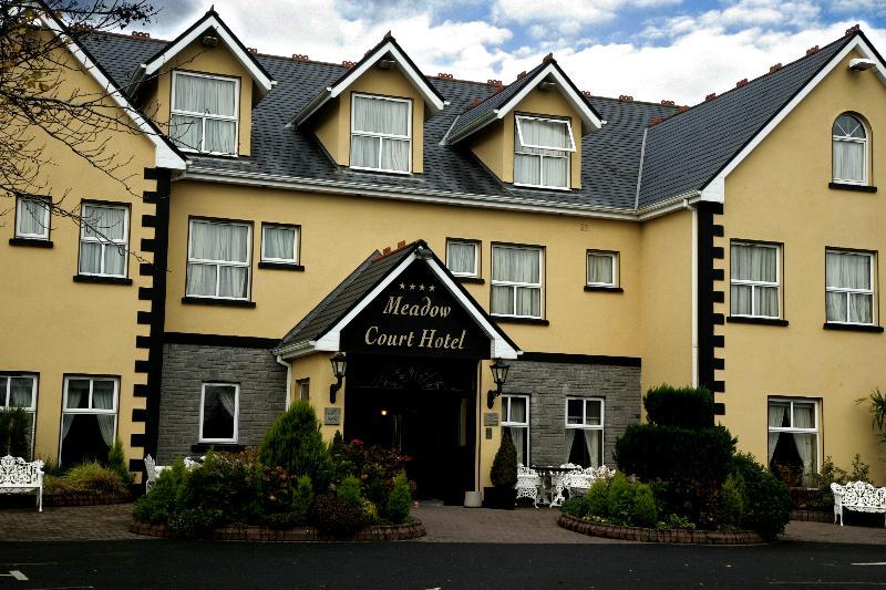 Meadow Court Hotel Loughrea Exterior foto